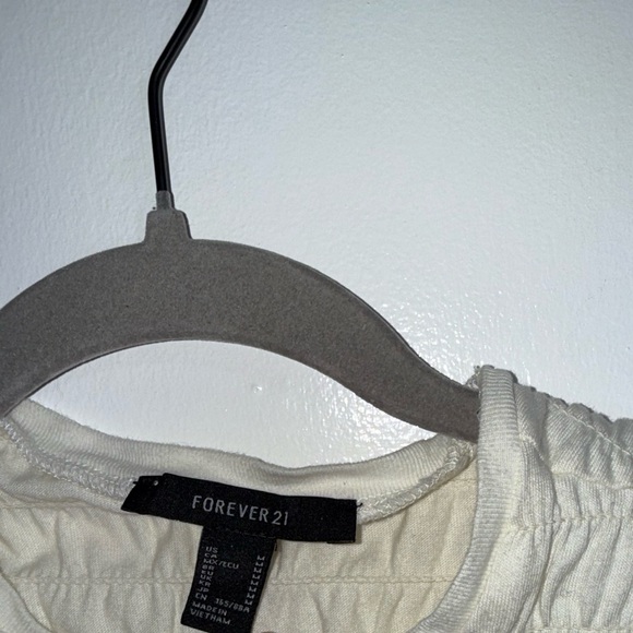 Forever 21 Farm Fresh Peaches Smocked Top Size Medium - Picture 4 of 5